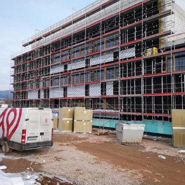 Odvetraná fasáda v Levoči (Helske)